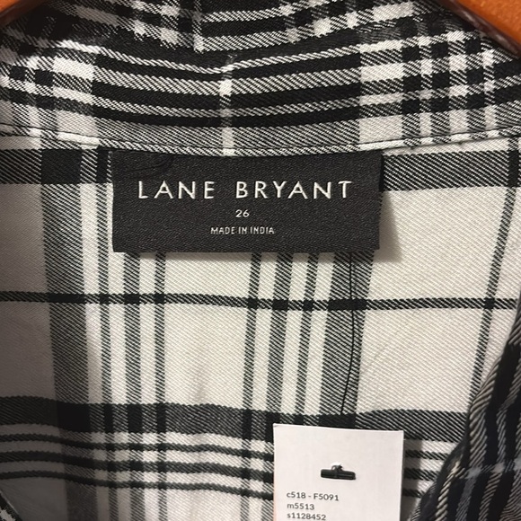 Lane Bryant Women’s Blouse Button Down Black White Monochrome Plaid Shirt - Picture 3 of 13